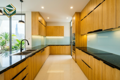 Tủ bếp gỗ MDF phủ Melamine chữ U vàng vân gỗ MM-0015 Nam Việt