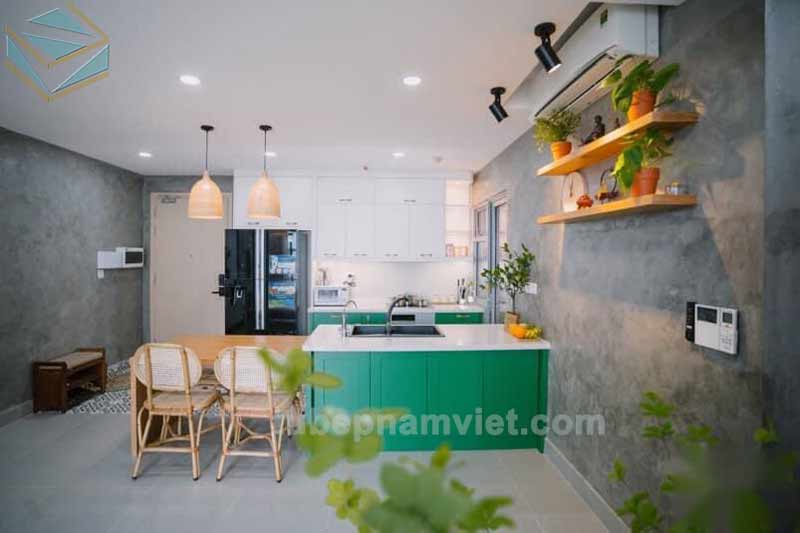 Mẫu thiết tủ bếp gỗ Tần Bì (ASH) màu xanh lá kèm bàn đảo hot nhất năm 2020