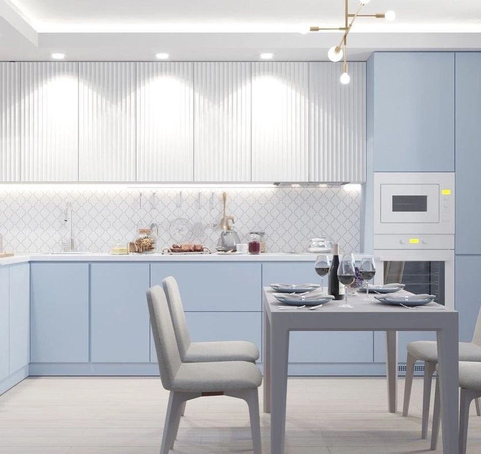 Tủ bếp phá cách giúp gian bếp thêm sinh động, tạo điểm nhấn nổi bật.