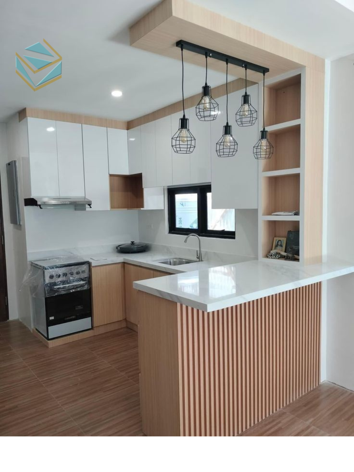 Thiết kế bếp chữ U đi kèm quầy bar mang đến sự tiện nghi và phong cách sống hiện đại.