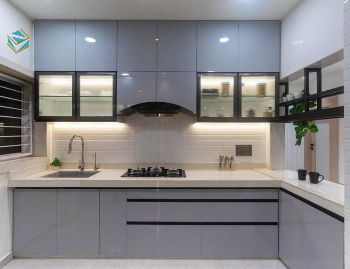 Tủ bếp gỗ công nghiệp chịu ẩm được lắp đặt hoàn thiện, đảm bảo tính thẩm mỹ và độ bền cao.