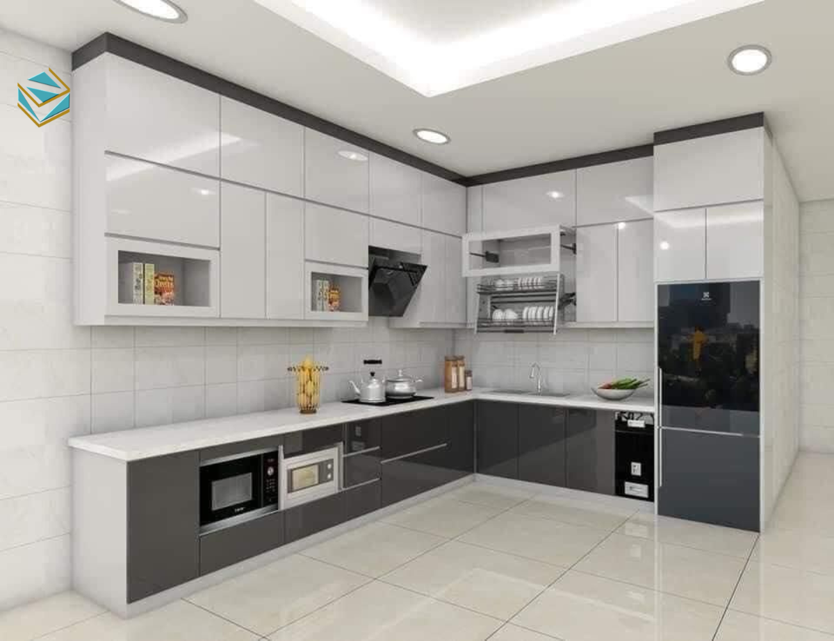 Bề mặt bóng giúp phản chiếu ánh sáng tốt, tạo cảm giác rộng rãi cho căn bếp.