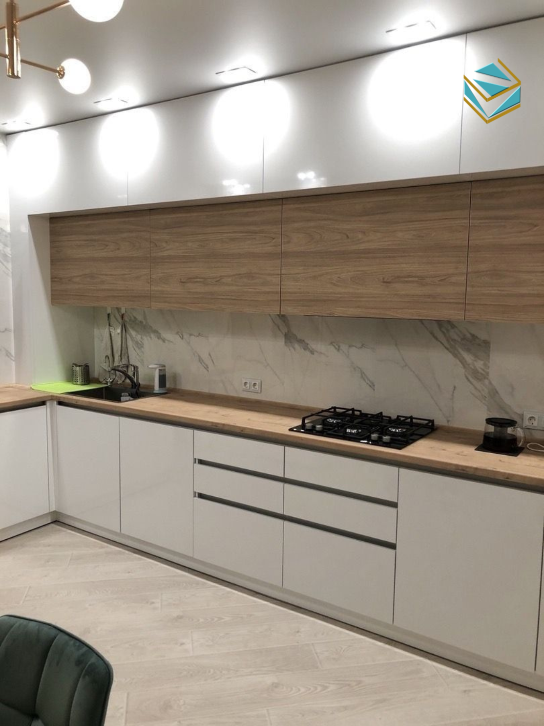 Thiết kế tối giản, không nhiều chi tiết thừa nhưng vẫn đảm bảo đầy đủ chức năng cho gia đình.